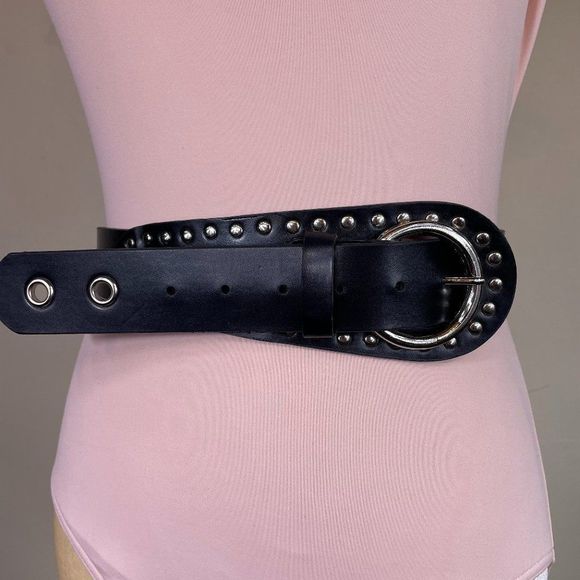 Graduated Width Black Leather Studded Belt 1.5"-3" Wide x 34" Long - Picture 1 of 4